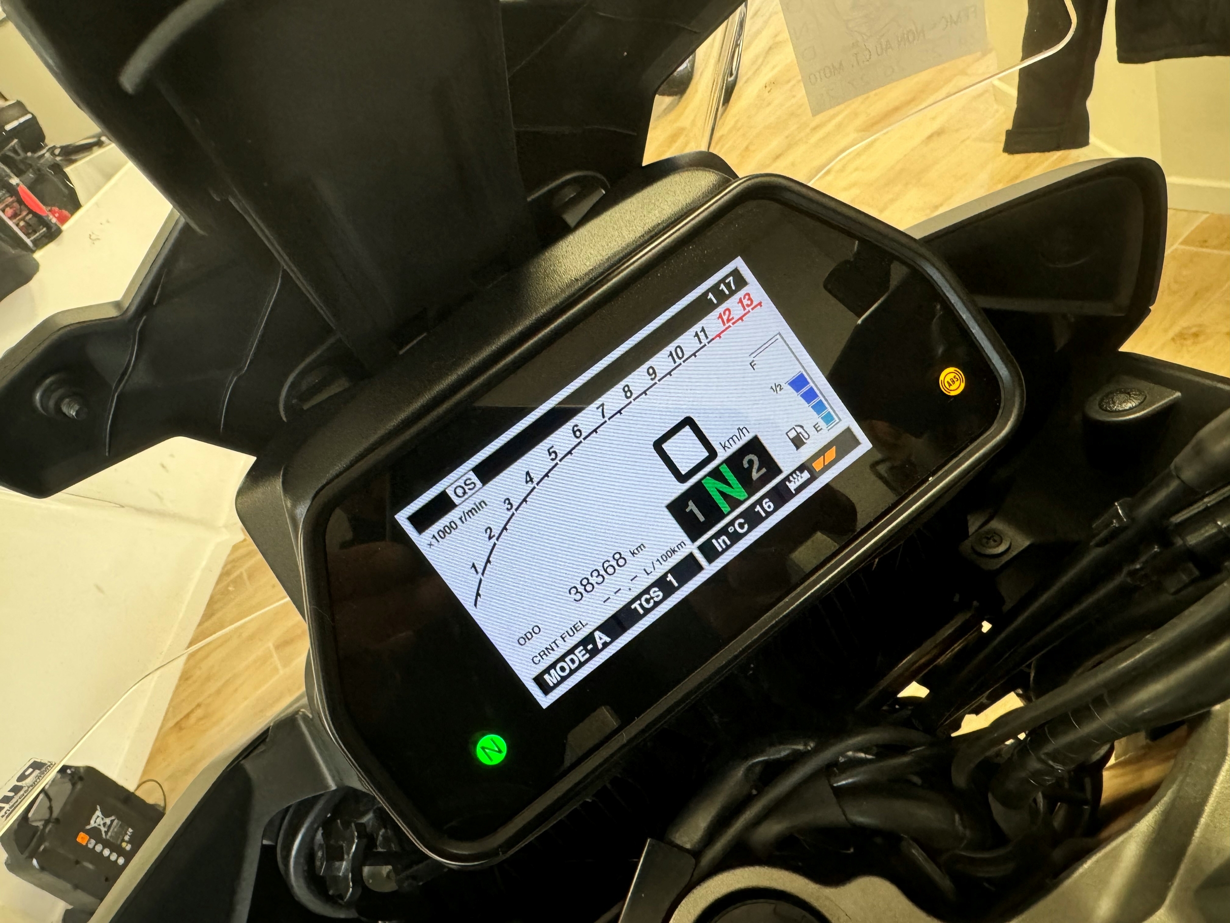 riders34equipementmotomotardbarvehiculemotooccasiondepotventeshopmagasinheraultmontpellieroccitaniesitewebconvivialitegarantiereviseateliermecaniquepromo yamahamt09tracer900gt6