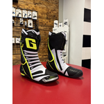 riders34shopmagasinequipementmotomotardateliermecaniquenewsitewebbarmontpellierheraultoccitaniepromo-bottesracingbootsgaernegp1evoyellowfluojauneblancpistepistard4