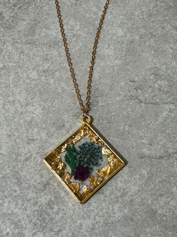 collier 6