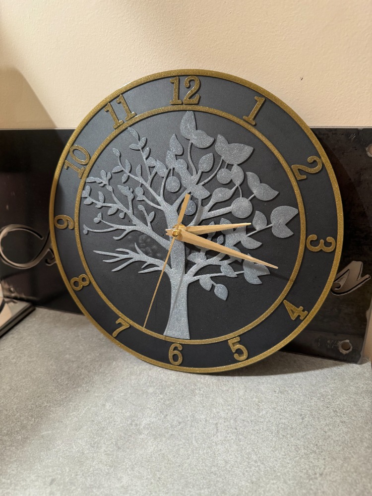 horloge 4 b