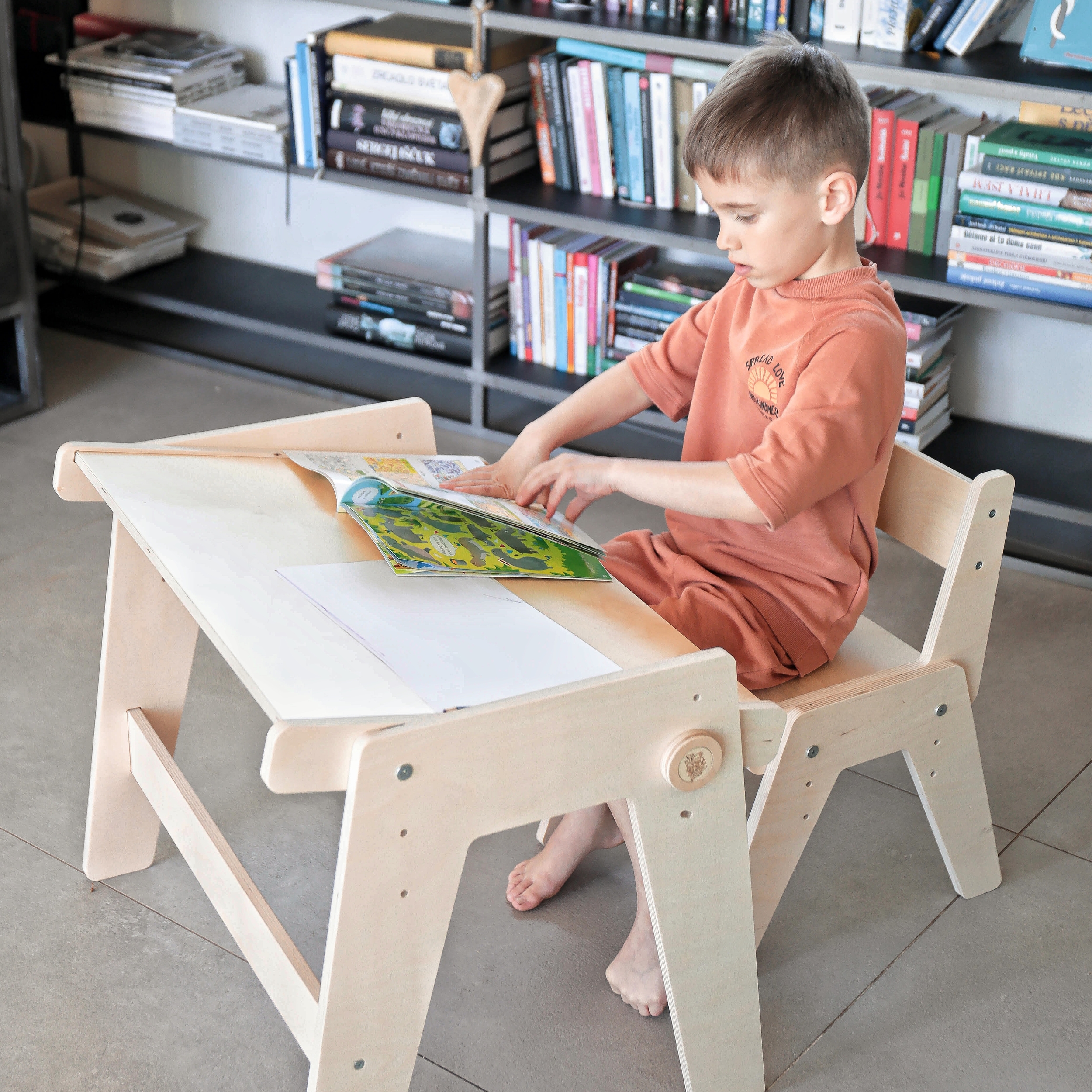 bureau-et-chaise-evolutive-jura-prestige-7