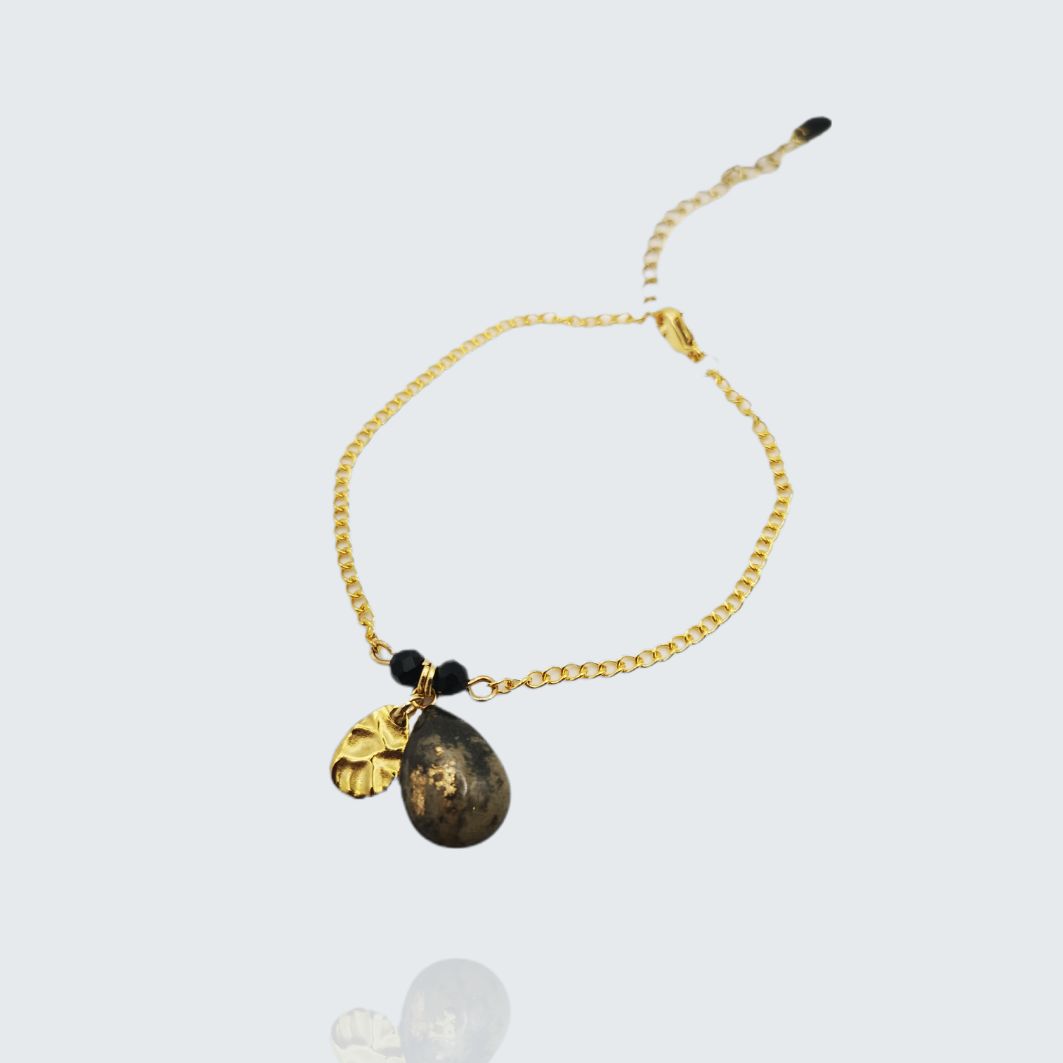 Bracelet Shanna en acier inoxydable avec goutte en béton marbré avec incrustation de feuilles dor pour femme