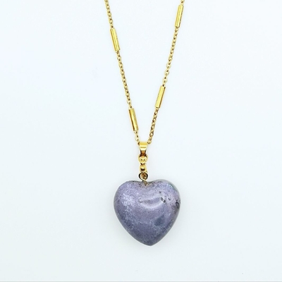 collier coeur bleu gris en béton