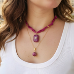 collier orchidée et intuition rose fushia en béton de la marque cala rossa