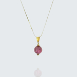 Collier orchidée chaîne en acier inoxydable perle fushia en béton boheme chic