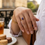 bague Dorothée portée