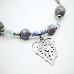 détails colier coeur acier inoxydable argent