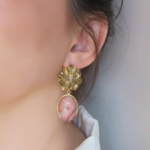 Boucles doreilles Laurie portées