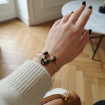 bracelet lune or  et bracelet apollo or portés