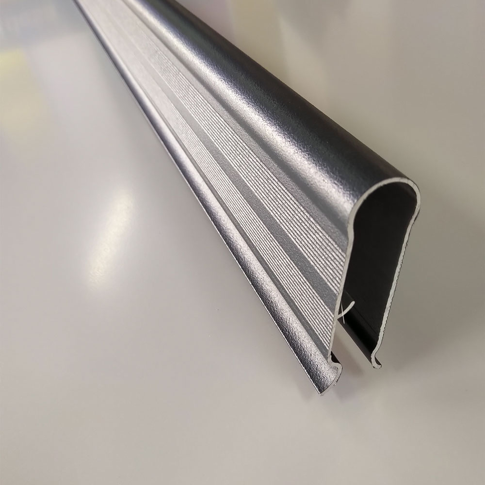 Profil de finition en aluminium pour kit occultant