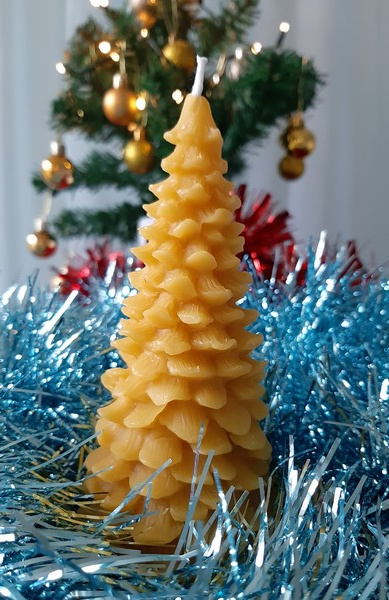 bougie-sapin-noël-en-cire-d-abeille