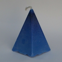 Bougie bleue pyramide en cire de soja
