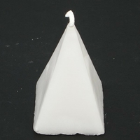Bougie blanche pyramide en cire de soja