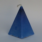 518-bougie-bleue-pyramide-en-cire-de-soja