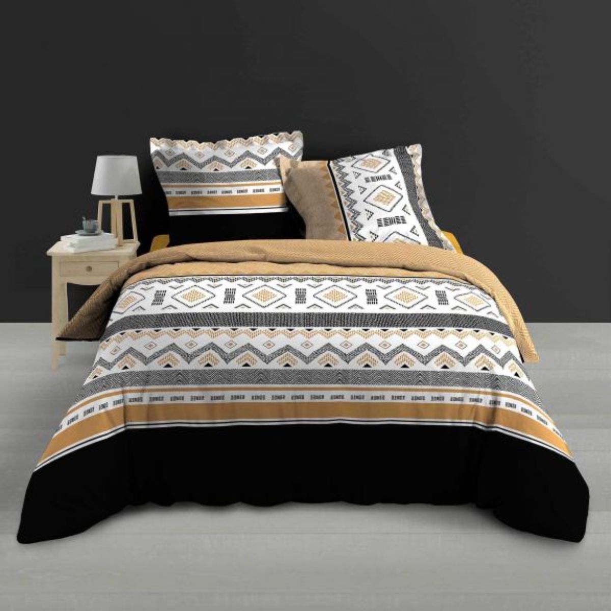 housse-couette-260x240cm-percale-formes-graphiques-noir-camel-blanc (2)