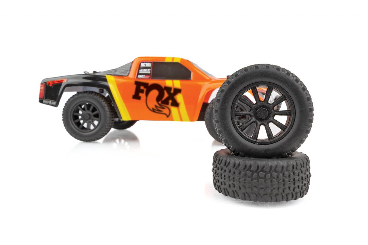 SC28_Fox_Orange_Tires_lg