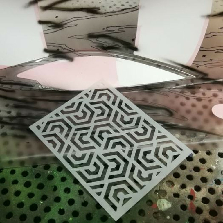 bittydesign-vinyl-stencil-ipnotic-v4-1-3