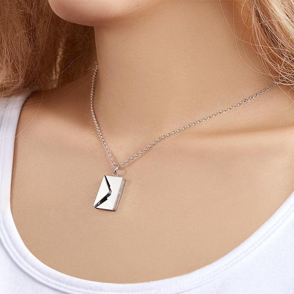 collier enveloppe