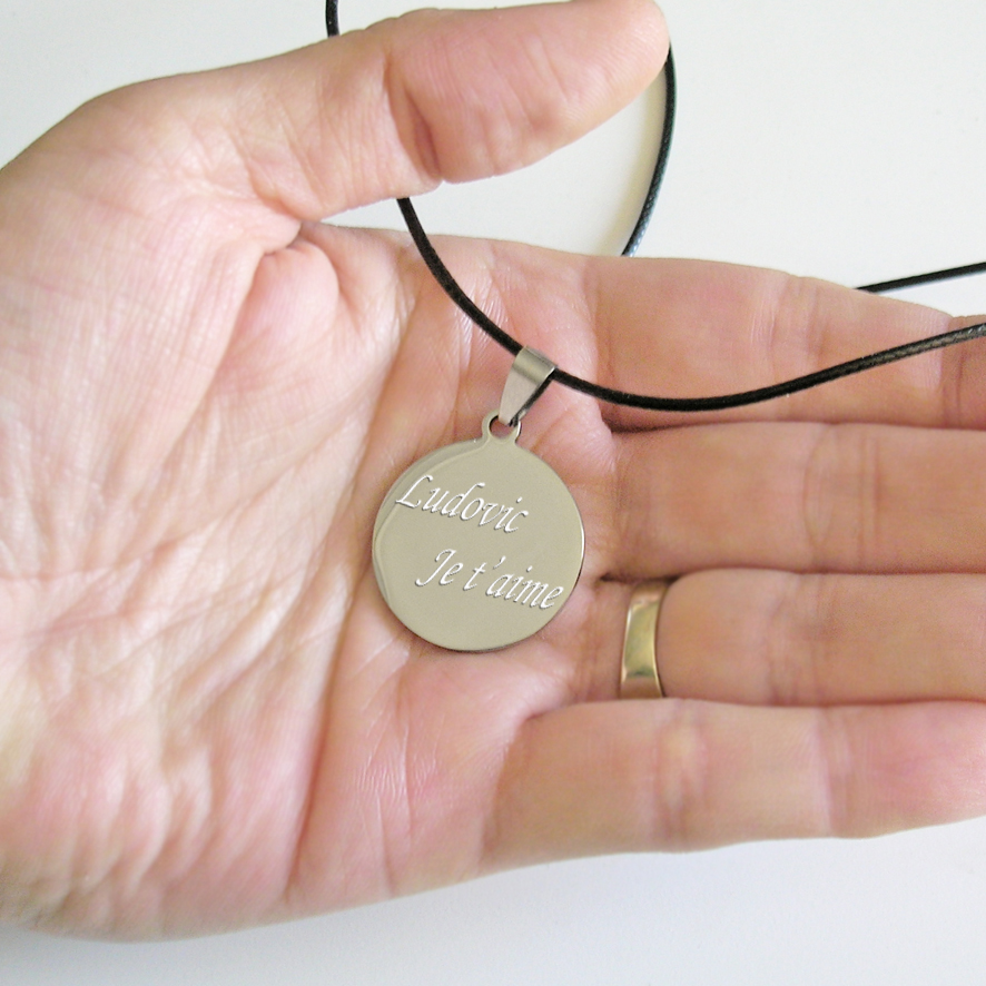 médaille gravée prénom