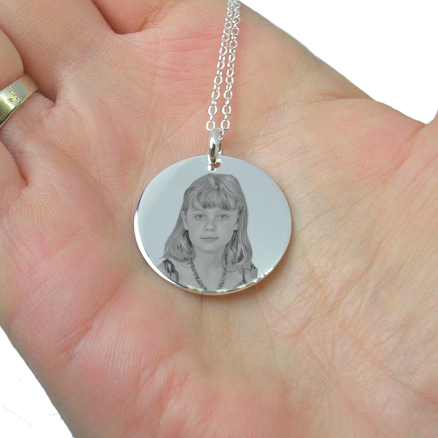 Médaillon personnalisée gravure enfant