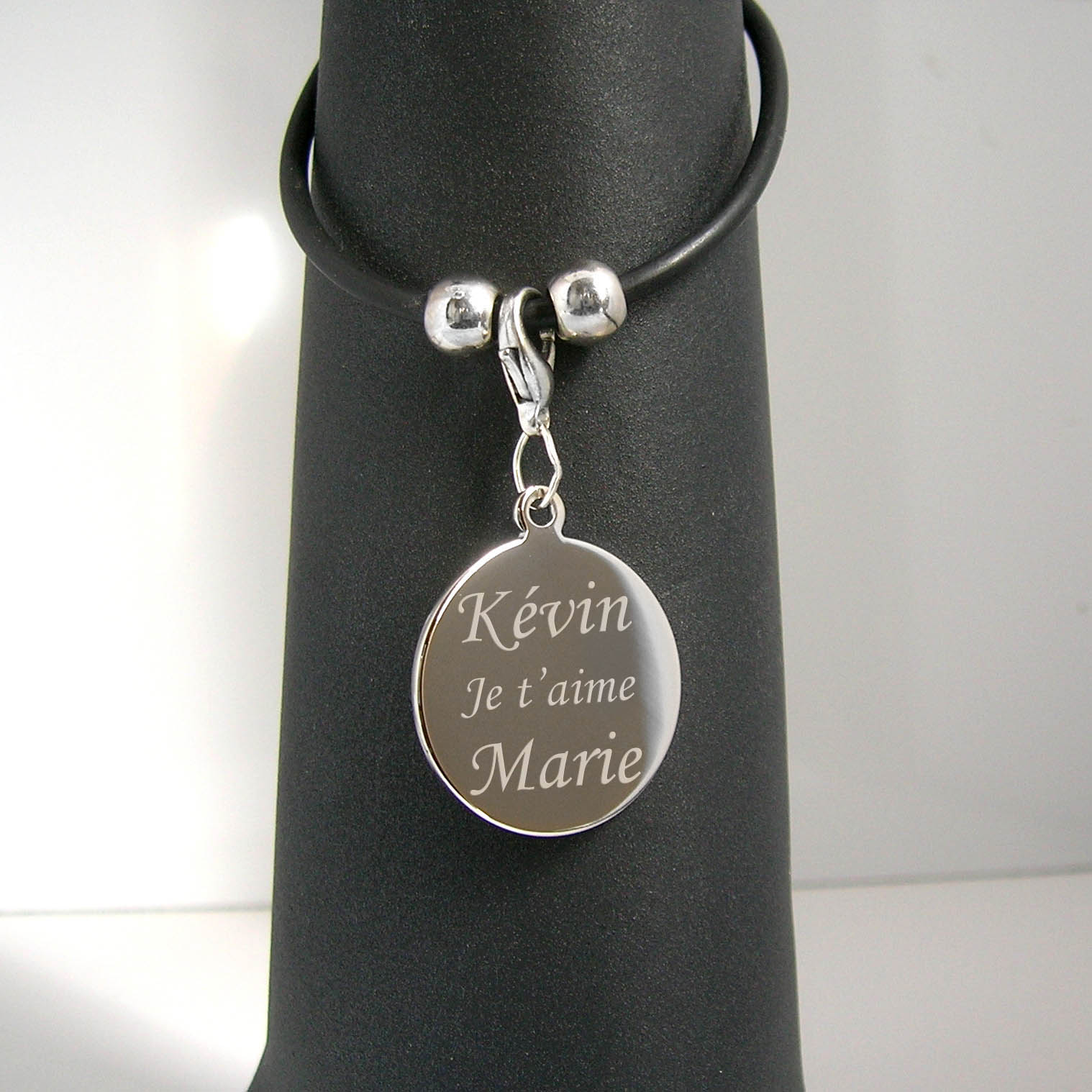 Gravure personnalisée à faire sur bracelet