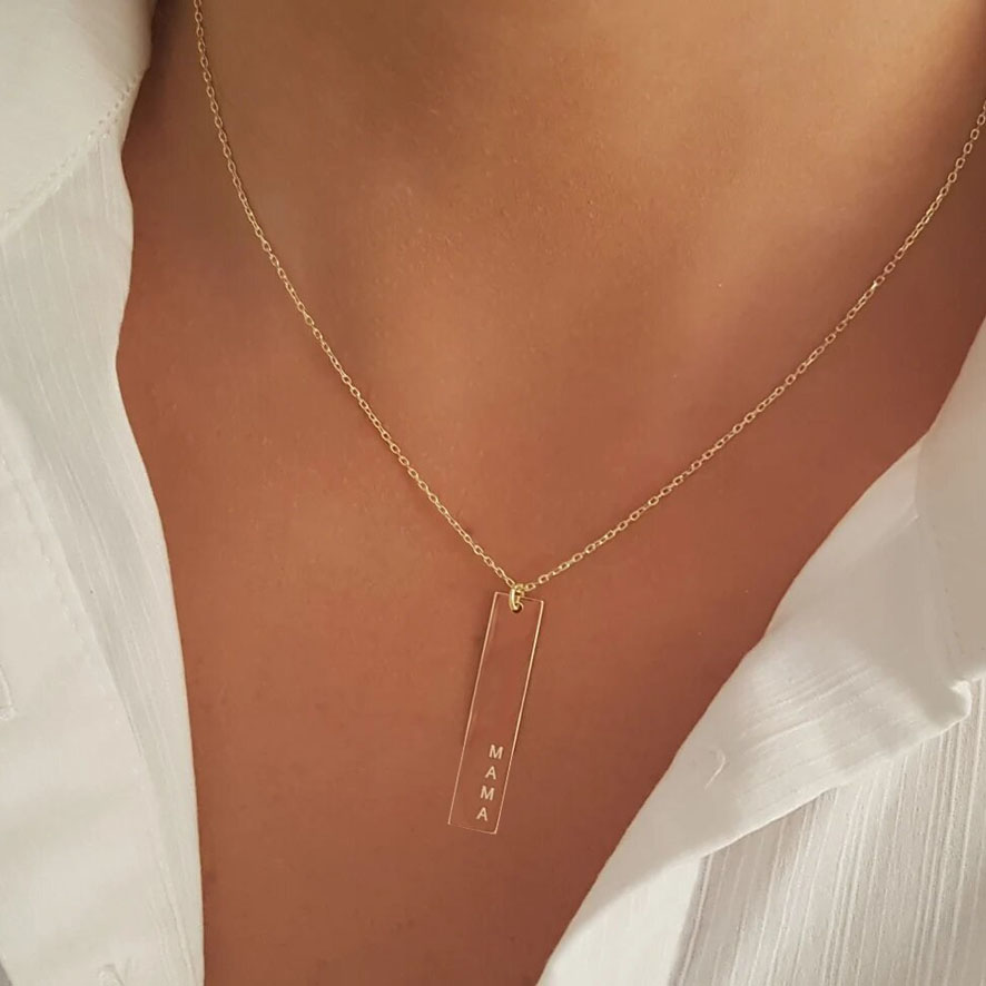 Collier barre verticale prénom