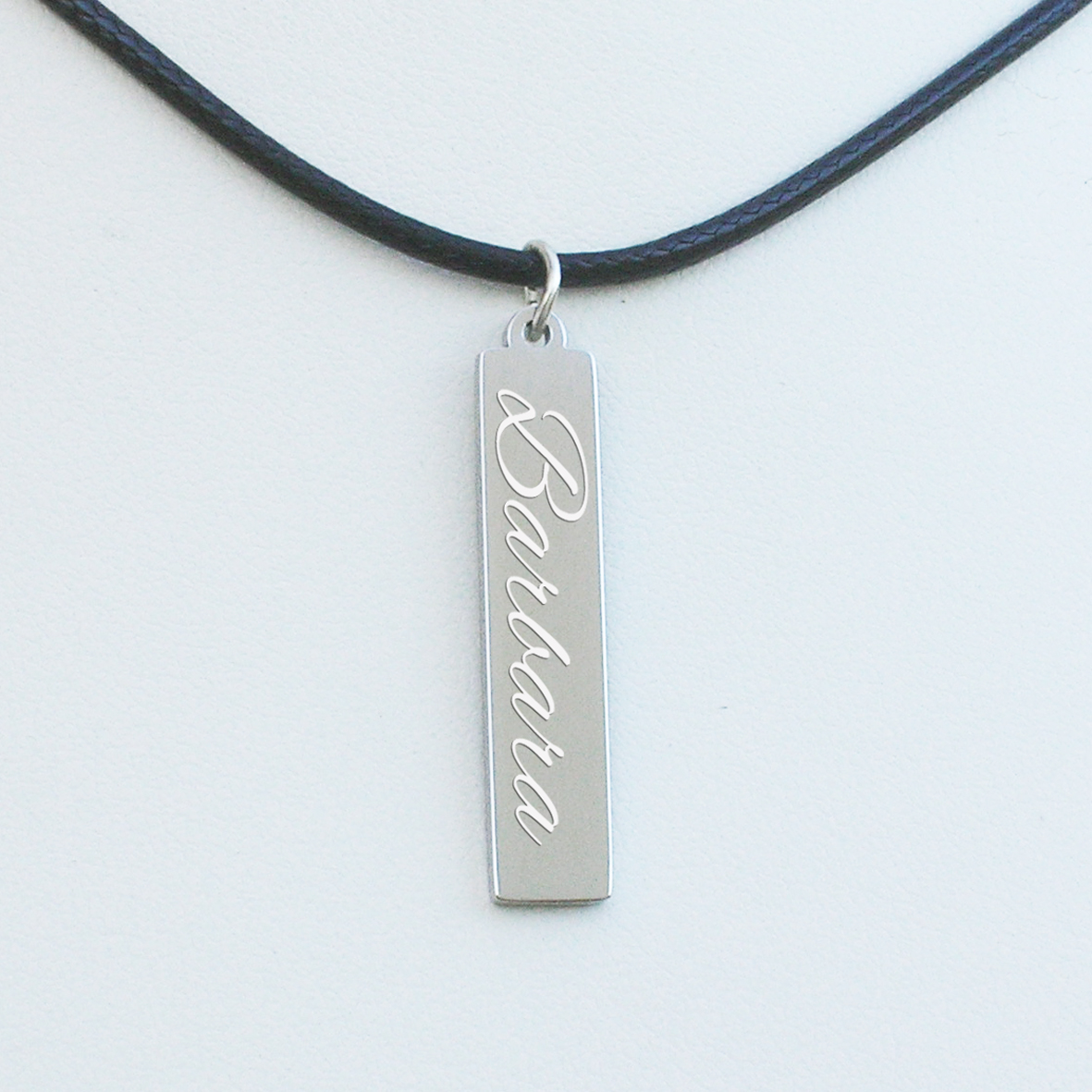 Pendentif rectangulaire barre verticale