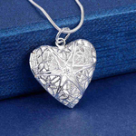 Collier coeur qui souvre pour mettre photo