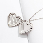 Collier coeur ouvert insert photo
