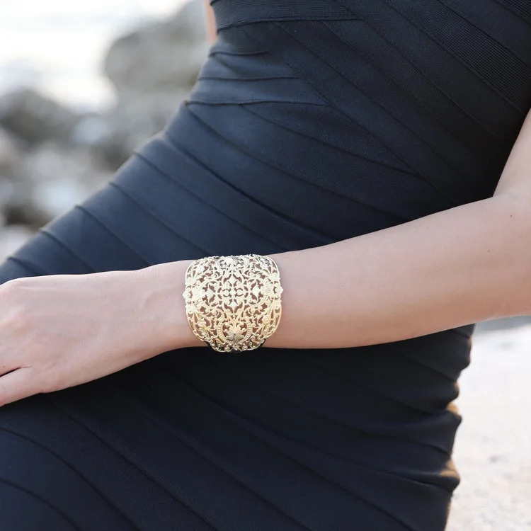 bracelet_manchette_junon_laIton_dore_or_fin_24k4