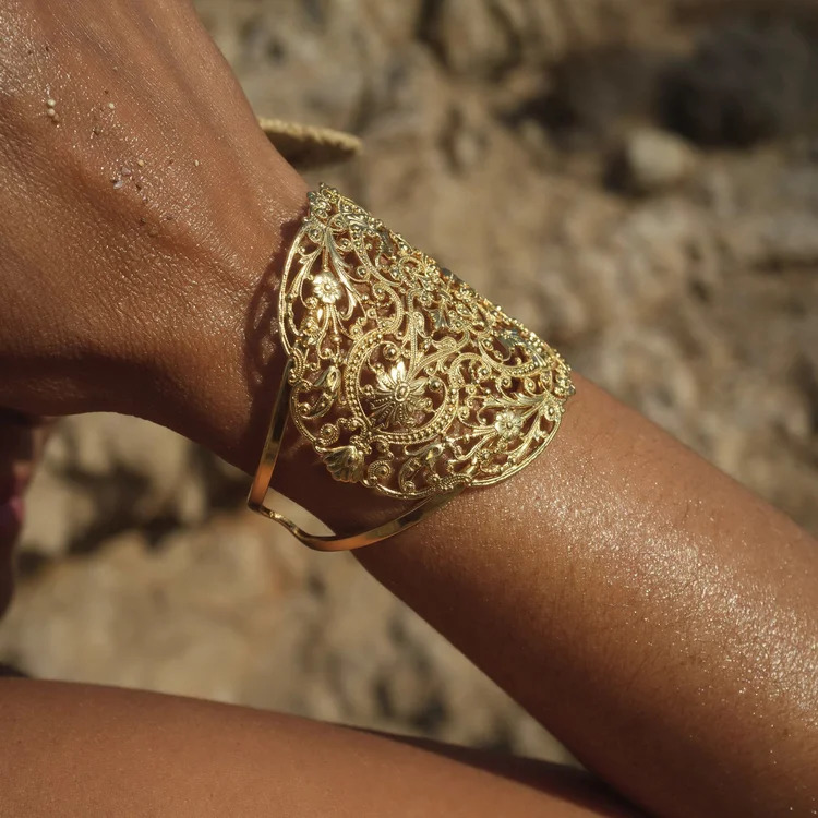 bracelet_manchette_junon_laIton_dore_or_fin_24k_3