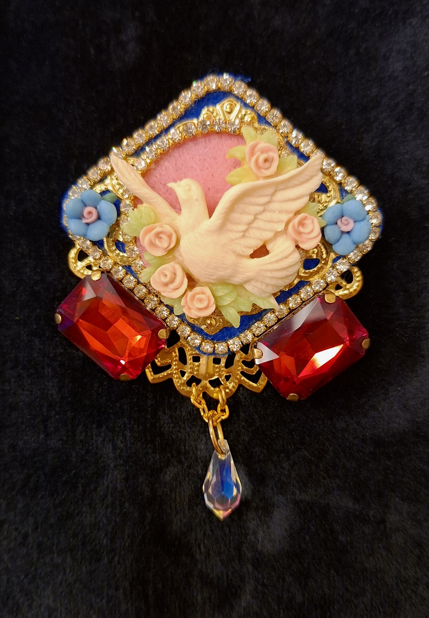 HISTOIRE_DAVANT_broche_oiseau_dove_mouchkine_jewelry_1