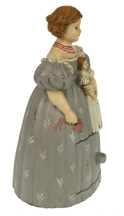 HISTOIRE_DAVANT_BOITE_A_TIROIR_FILLE_A_LA_POUPEE_EN_RESINE_MEANDER_ 3