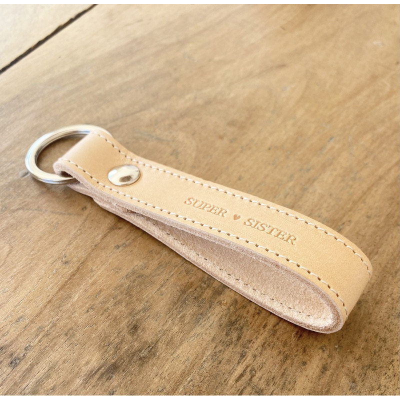 histoire-d-avant-porte-clefs-cuir-naturel-super-sister-marcel-et-lily