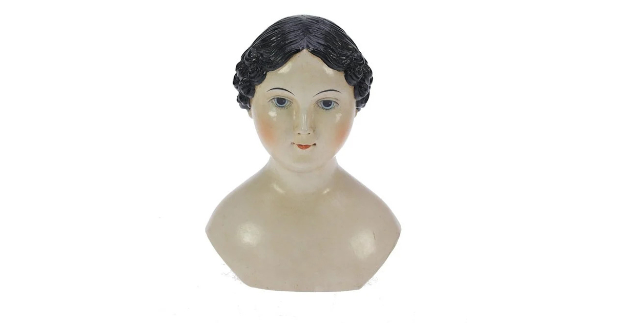Buste En Biscuit , Socle En Porcelaine De Limoges Bleu Roi D