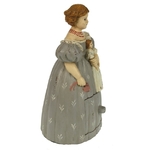 HISTOIRE_DAVANT_BOITE_A_TIROIR_FILLE_A_LA_POUPEE_EN_RESINE_MEANDER_ 3