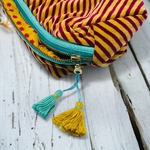 Histoire-d-avant-Grande-Trousse-Cosmétique-Yoga-Velours-Rayé-Orange-Noi4