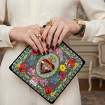histoire_d_avant_pochette_velours_devotion_mouchkine_jewelry_2