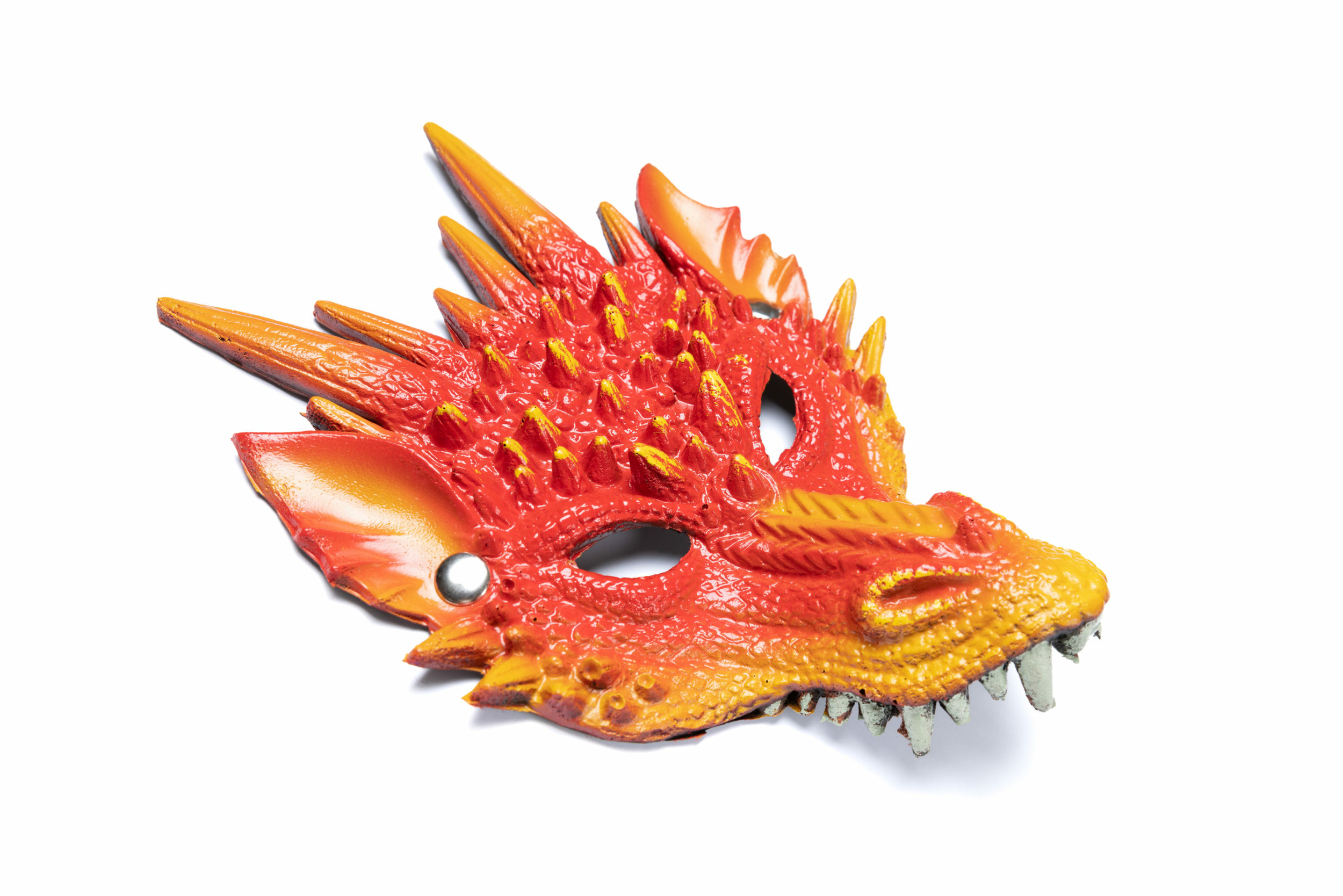 MASQUE-DRAGON-ROUGE-GREAT-PRETENDERS-2-scaled