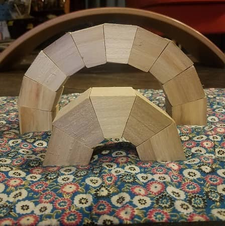 jeu-construction-bois-arches-coupoles-montessori-fabrication-française-stem