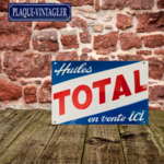 plaque émaillée vintage huiles total