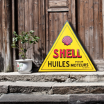plaque émaillée shell huile logo