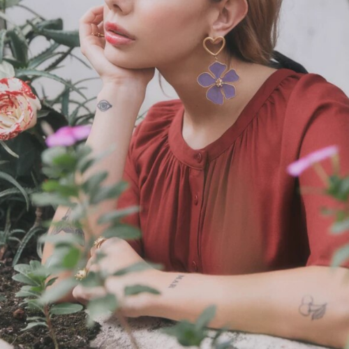 boucles doreilles florales pendantes violettes dorées bohème chic originales bijou fantaisie pas cher