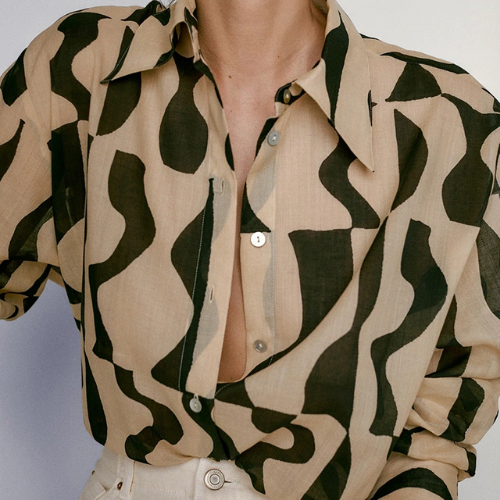 chemisier beige et noir imprimé géométrique tendance femme eshop la selection parisienne 2