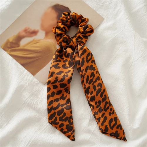 chouchou foulard foulchie imprimé léopard accessoire cheveux tendance 7