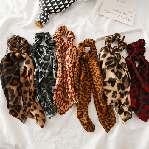 chouchou foulard foulchie imprimé léopard accessoire cheveux tendance