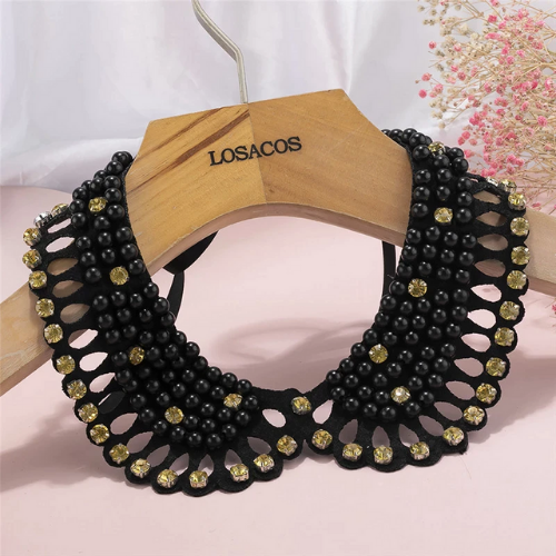 collier faux col claudine tendance à perles et strass nacrées pour tenue habillée