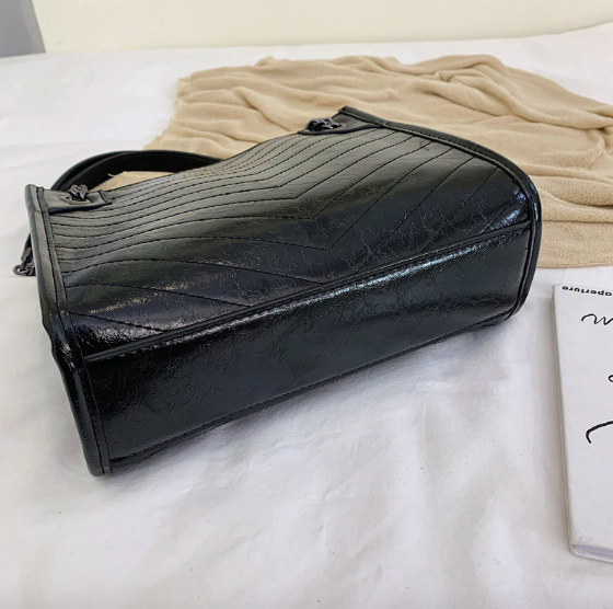 Sac à main femme Trocadéro cuir noir chaîne metal