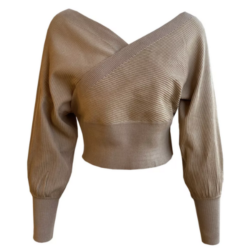 pull court beige épaules dénudées femme