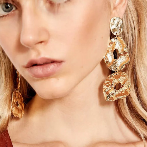 boucles doreilles pendantes dorées géométriques fantaisie